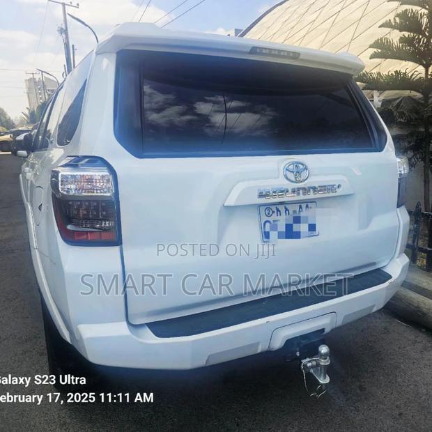 Toyota 4-Runner SR5 Premium 4dr 4x4 (4.0L 6cyl 5A) 2017 White