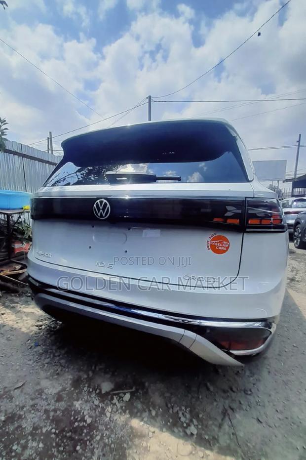 New Volkswagen ID.6 2024 White