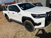 Toyota Hilux 2021 White for sale