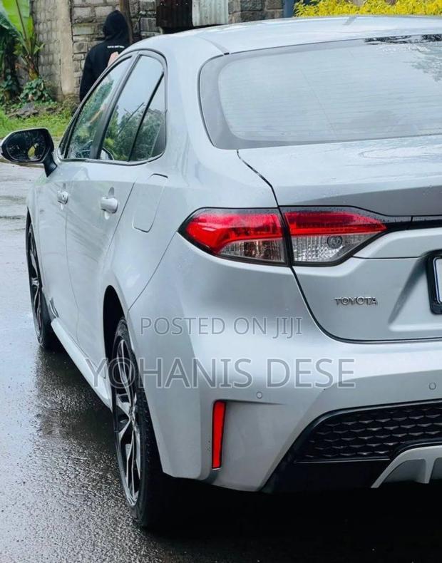 Toyota Corolla 2022 Silver