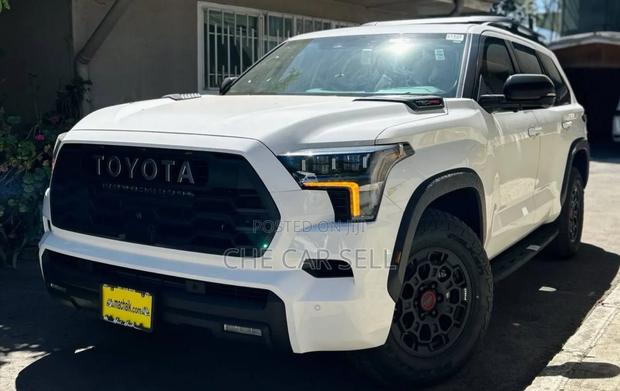 New Toyota Sequoia 2024