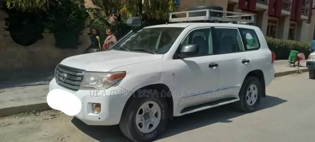 Toyota Land Cruiser 2012 White