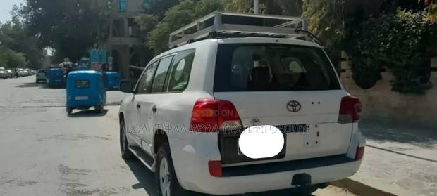 Toyota Land Cruiser 2012 White