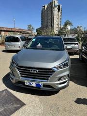 Hyundai Tucson Sport FWD 2020 Gray for sale