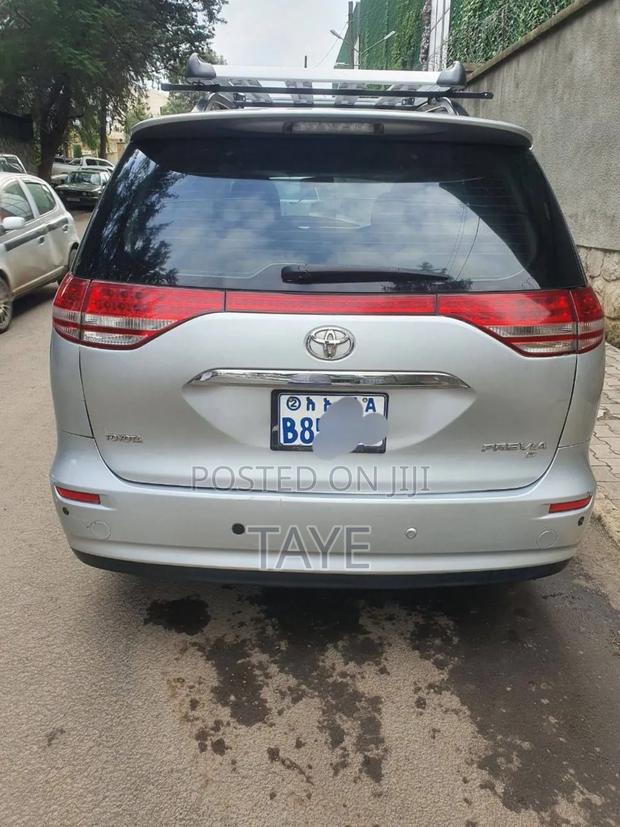 Toyota Previa 2007 Silver
