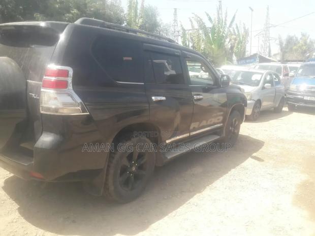 Toyota Land Cruiser 2018 Blue