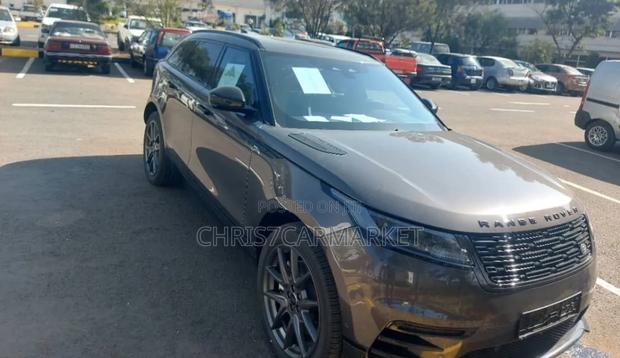 New Land Rover Range Rover Velar S 2024 Gold