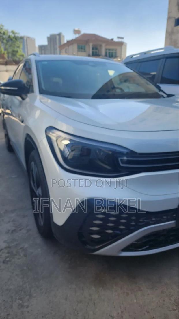Volkswagen ID.6 2022 White