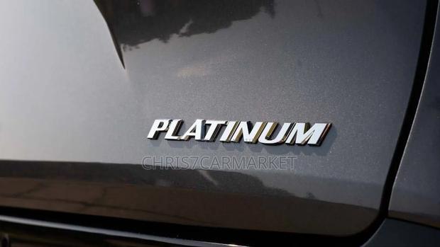 New Toyota Sienna Platinum AWD 7-Passenger 2023 Gray