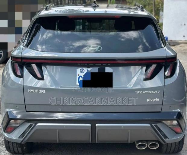 Hyundai Tucson SE 2024 Gray