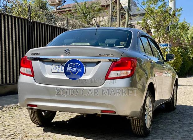 Suzuki Dzire 2023 Gray