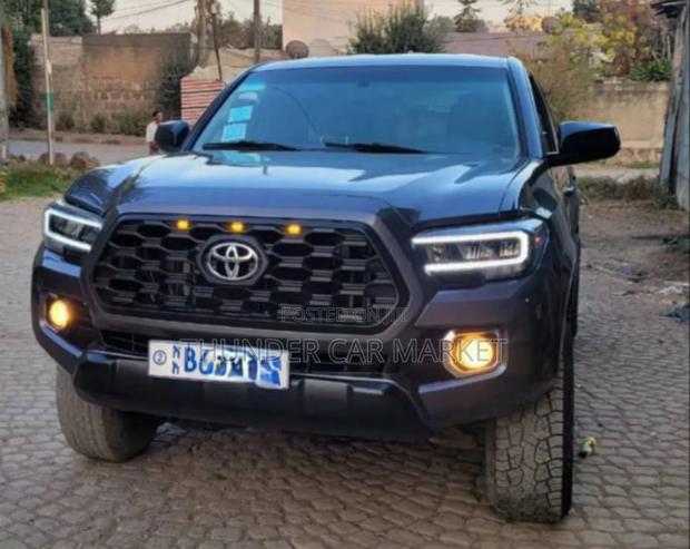 Toyota Tacoma 4dr Double Cab 2016 Gray