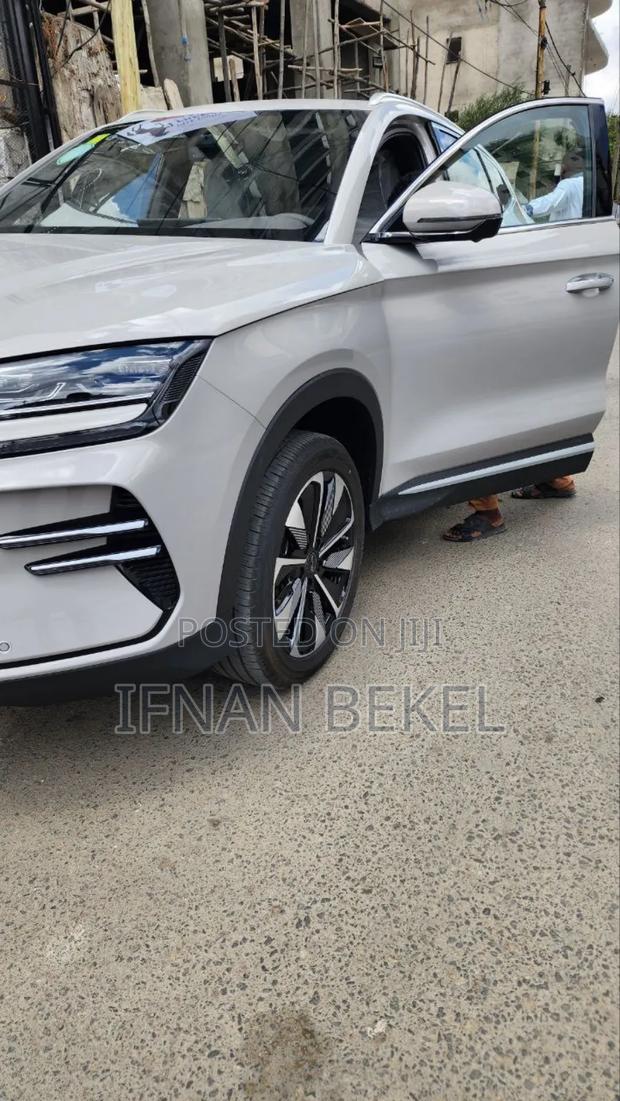 New BYD Song Plus 2025 Ivory