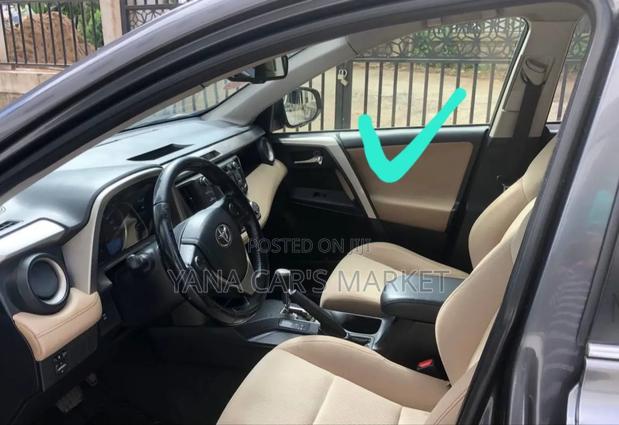Toyota RAV4 2015 Silver