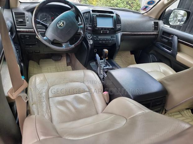 Toyota Land Cruiser 2009 Black