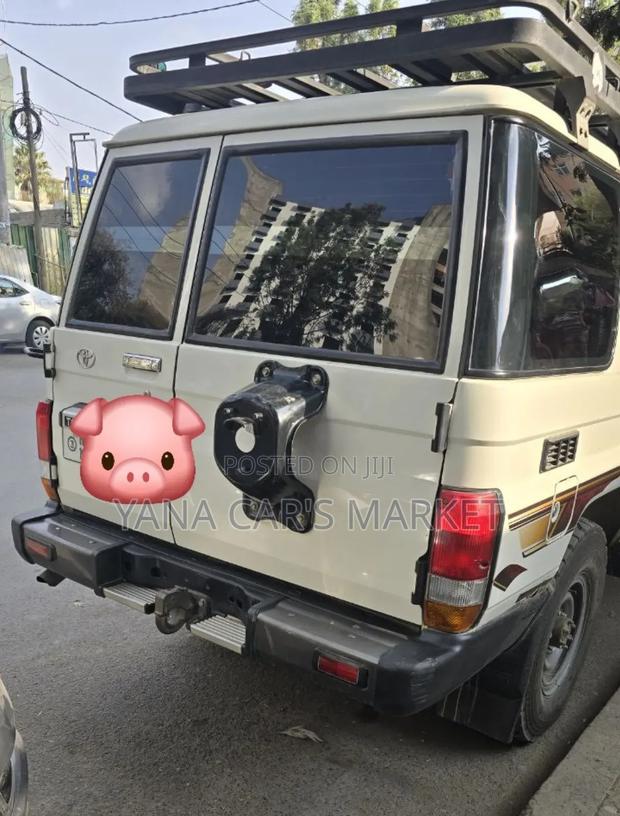 Toyota Land Cruiser 2015