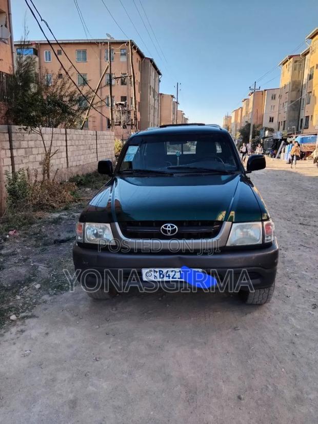 Toyota Hilux 2.5 Cab 2005 Black