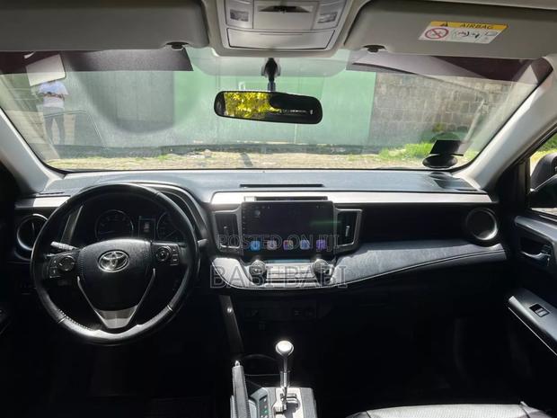 Toyota RAV4 2018 Matt Black