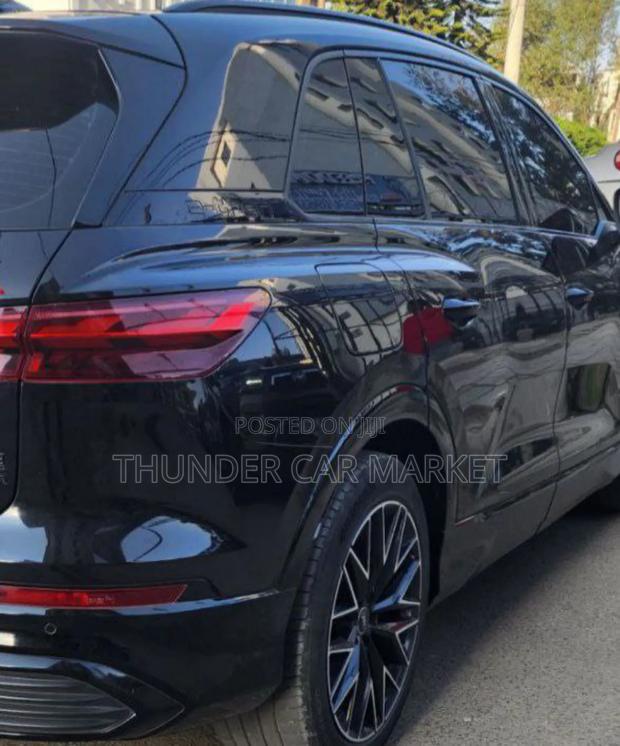 Audi Q5 2023 Black