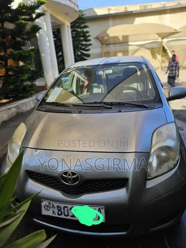 Toyota Yaris 2008 Silver