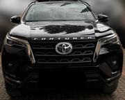 Toyota Fortuner 2.7 AWD 2022 Black for sale
