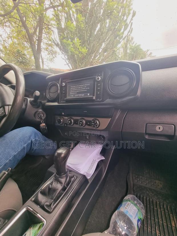 Toyota Tacoma 2020 Gray