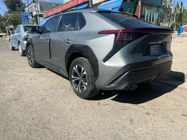 Toyota bZ4X 2023 Gray
