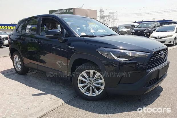 New Toyota Corolla Cross 2024 Gray