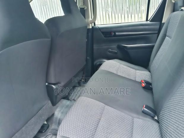 Toyota Hilux 2016 White