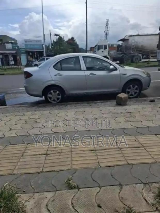 Lifan Abay 2011 Silver