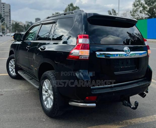 Toyota Land Cruiser Prado 3.0 D-4D (172 Hp) 2014 Black