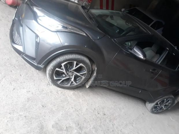 Toyota C-HR 2020 Black