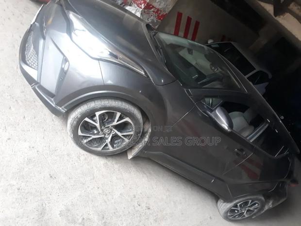 Toyota C-HR 2020 Black