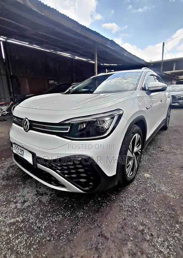 Volkswagen ID.6 2023 White
