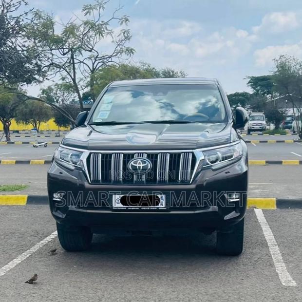 Toyota Land Cruiser 2022 Brown