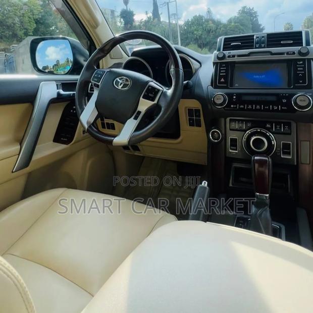 Toyota Land Cruiser 2015 Black