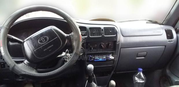 Toyota Hilux 1999 Green