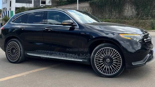 New Mercedes-Benz EQC EQC400 4MATIC 2023 Gray