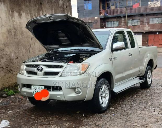 Toyota Hilux 2008 Silver