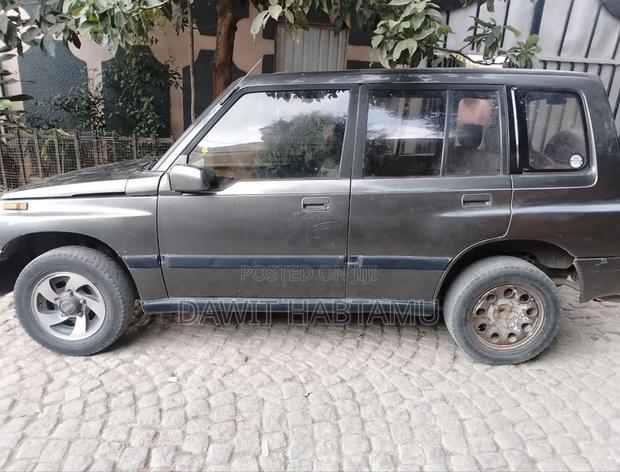 Suzuki Vitara 1992 Gray