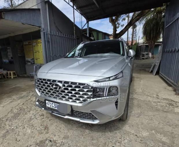 Hyundai Santa Fe 2023 Silver