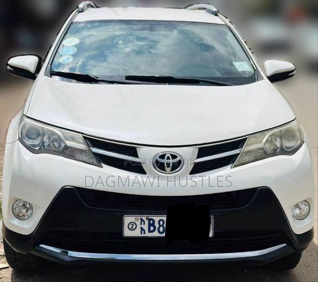 Toyota RAV4 2015 White