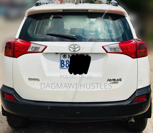 Toyota RAV4 2015 White