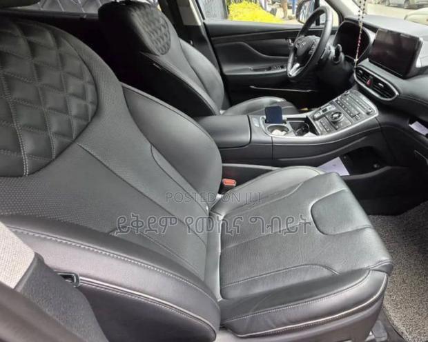 Hyundai Santa Fe 2023 Silver