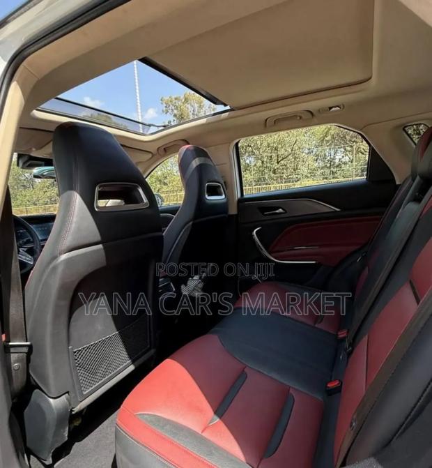 Bestune T77 1.2 FWD 2022 White