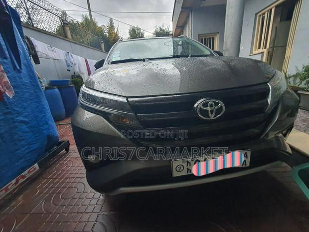 Toyota Rush 2022 Brown