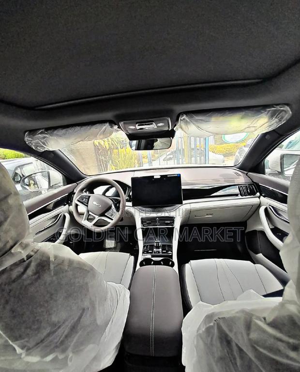 New BYD Song Plus 2024 White