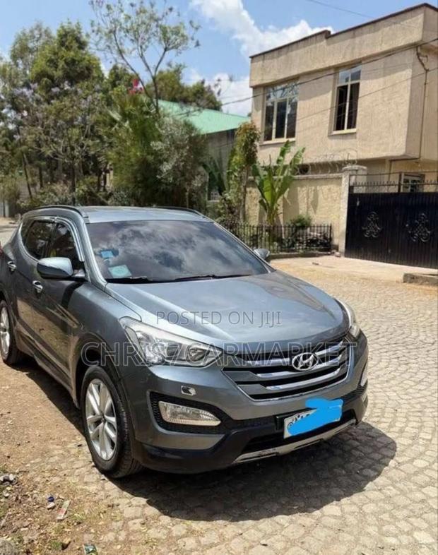 Hyundai Santa Fe 2014 Silver
