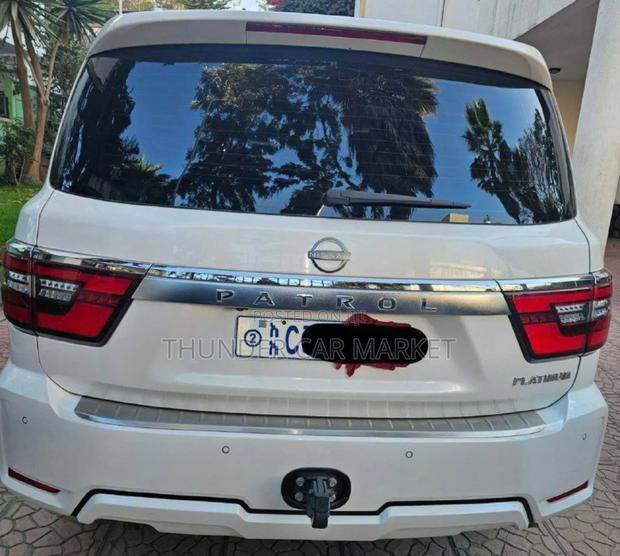Nissan Patrol 2023 White