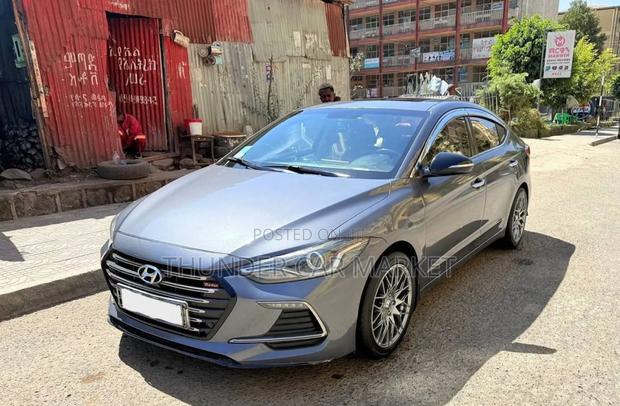 Hyundai Avante 2017 Silver